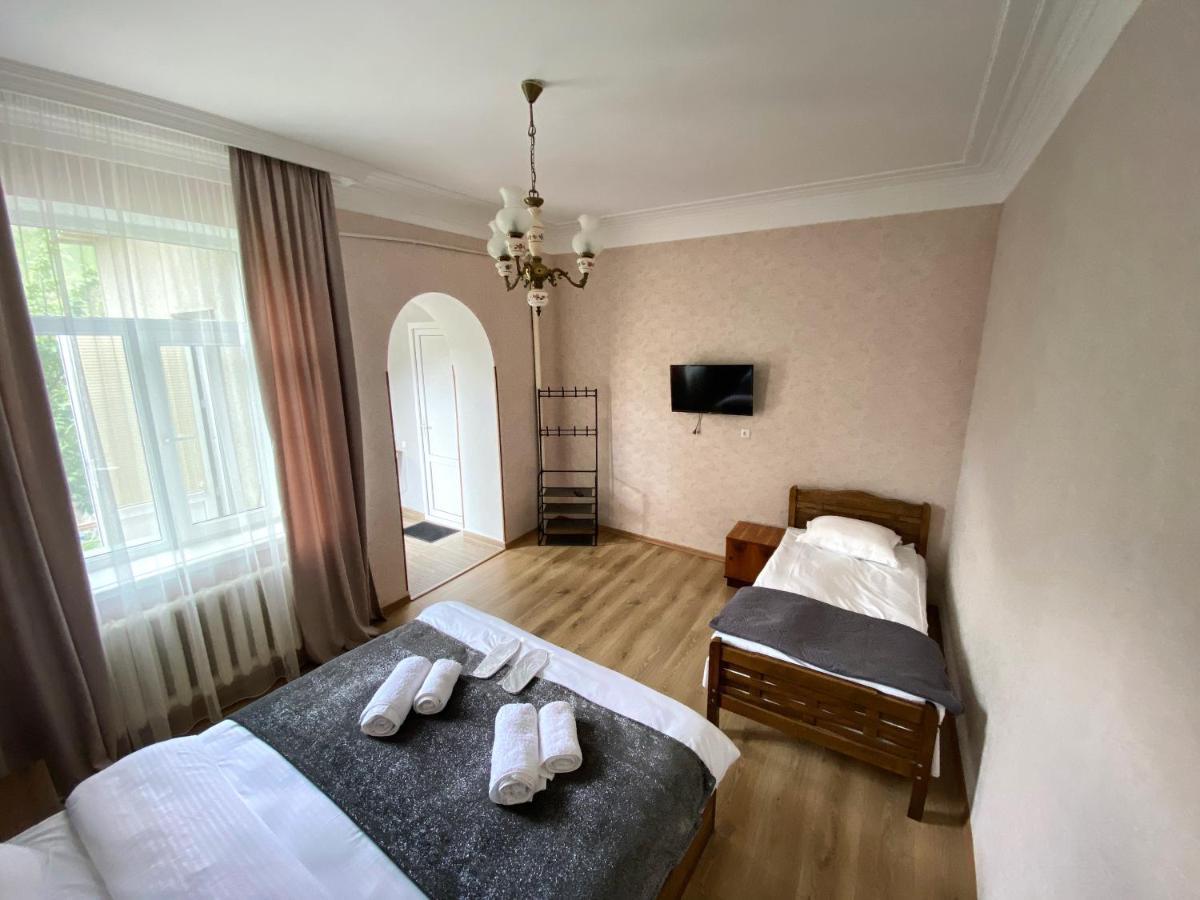 Dato Khetaguri Apartment Казбеги Екстериор снимка